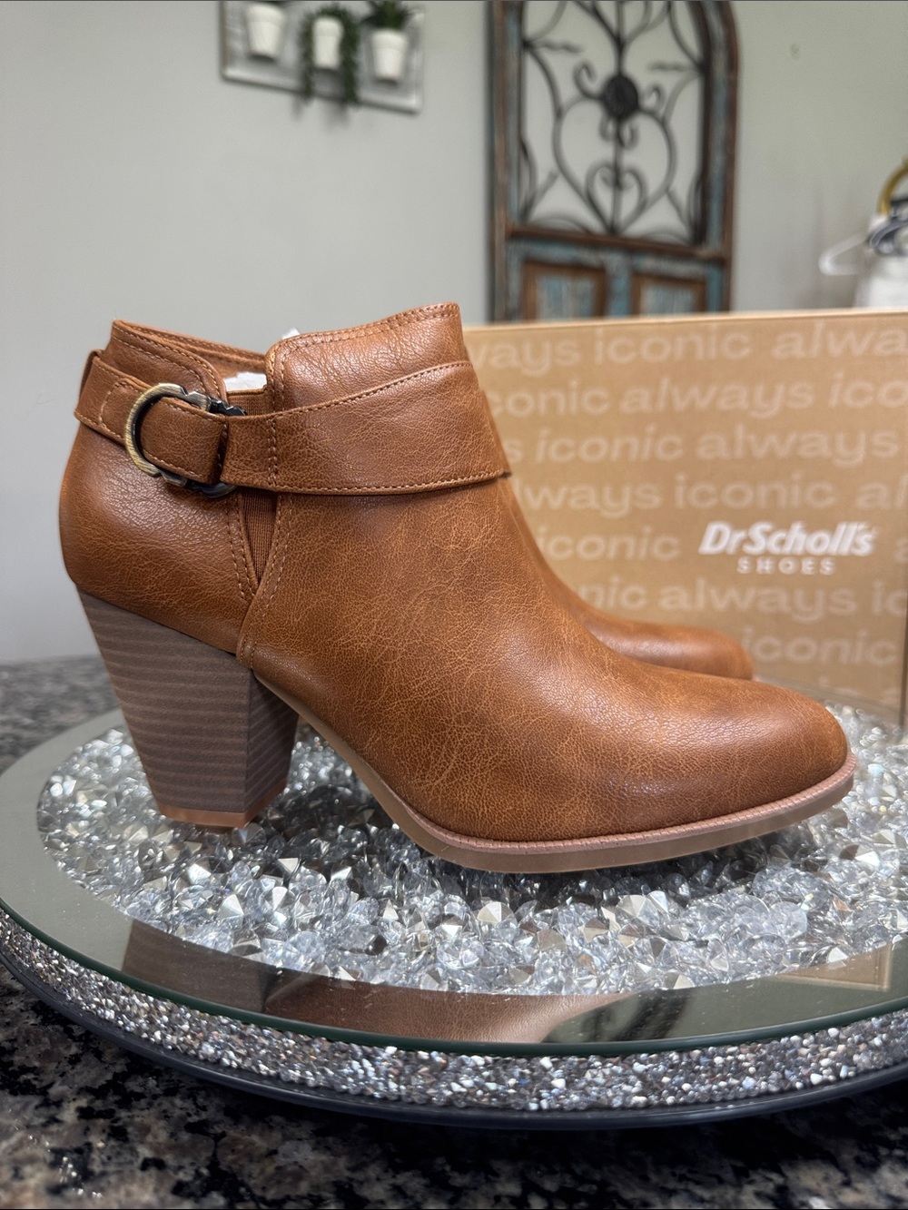 Dr. Scholl's Brown Leather Ankle Booties with Buckle Strap NEW 9